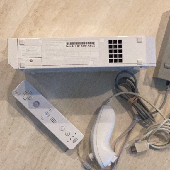 Nintendo Wii Console System & 5 Wii Games Racing Wheel Nintendo RVL-001 Complete - Picture 9 of 16